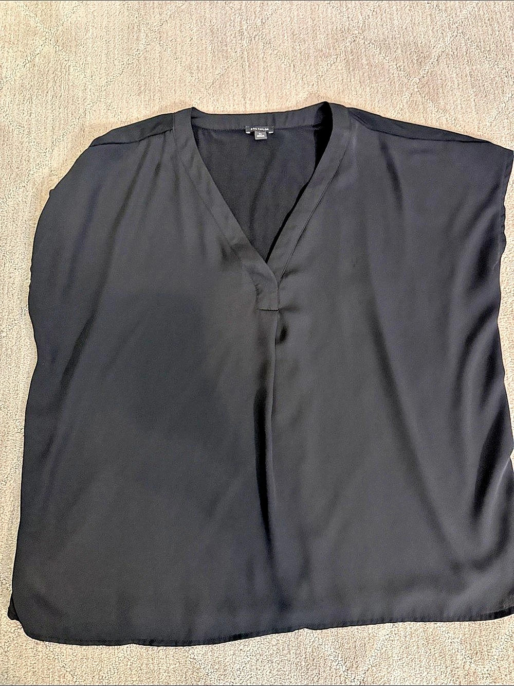 Ann Taylor Black Cap Sleeve / Sleeveless Mixed Media Pleat Front Blouse Size XL